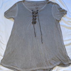 Women’s American Eagle tee shirt